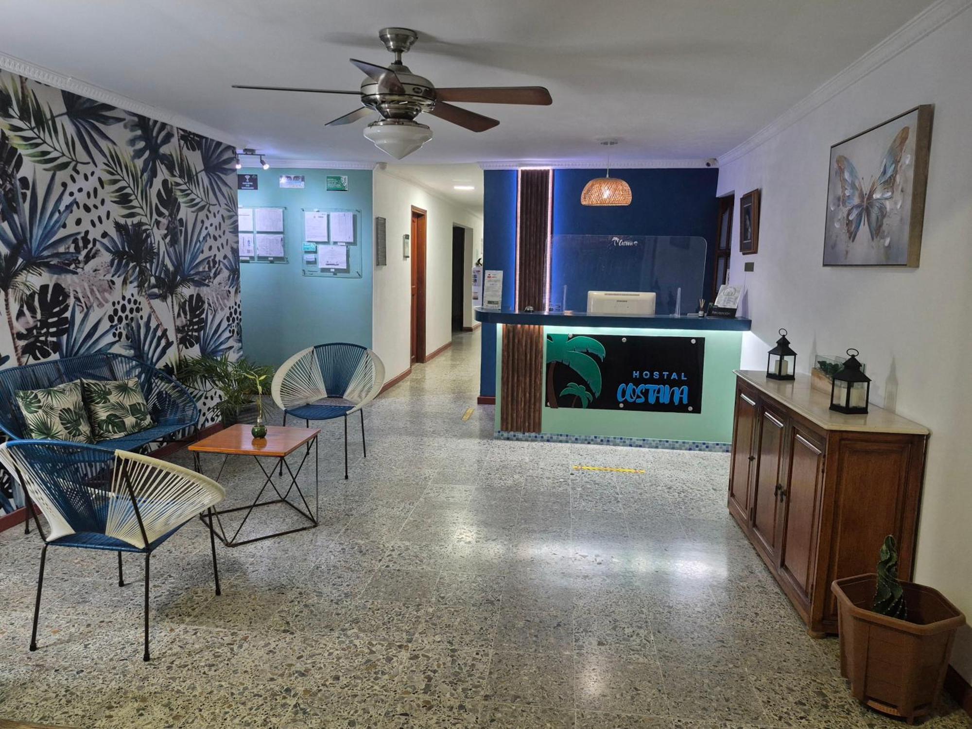 Costana - Hostal — Fotos 1